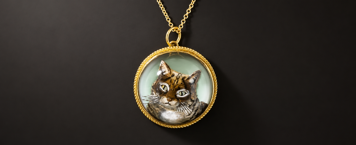 Antique reverse intaglio cat pendant